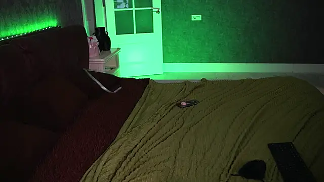 XXX chat uživo modela LisaElfy