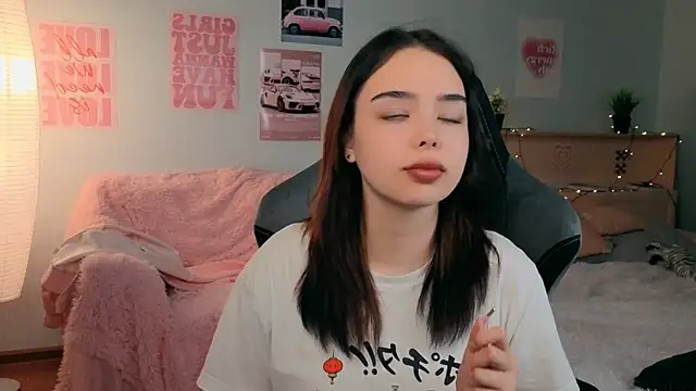 Sunsetberry's Live XXX Chat