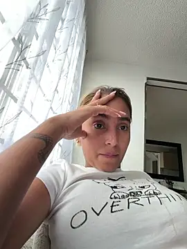LoisC Webcam show