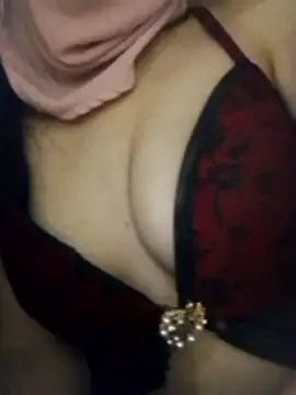 Almas-arabic – Naživo XXX chat