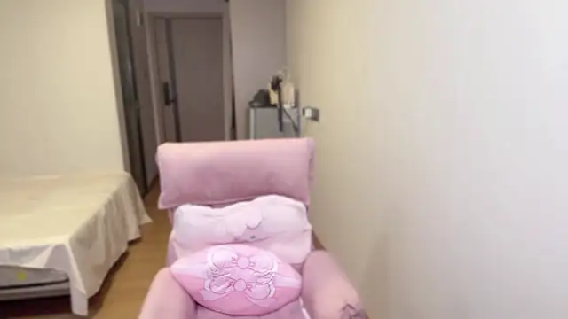 xiaobaozi-520 网络视讯表演