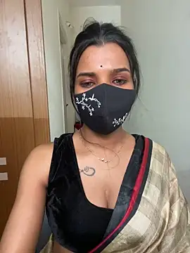 its_ur_flora's Live XXX Chat
