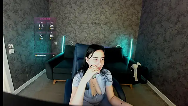 TorrySrar's Live XXX Chat