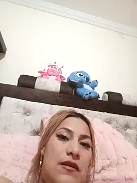 _Zoe_777 élő XXX-chatje