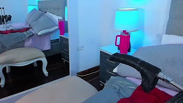 Samantha__Vega – Naživo XXX chat