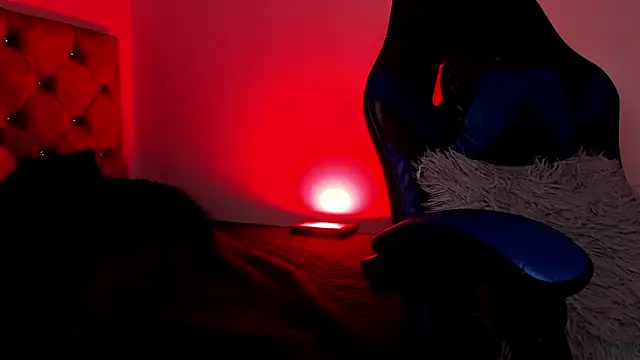 Alexxus_Smith 即時 XXX 聊天