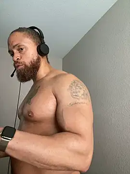 Chat +18 de Fathero1time ao vivo