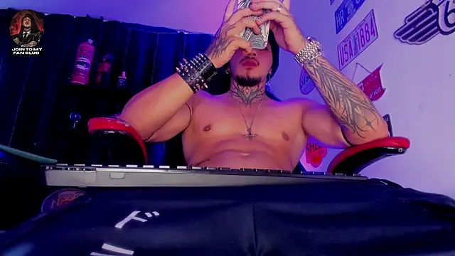 the_beast_master_: вебкам-шоу