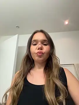 TheCinderella's Live XXX Chat