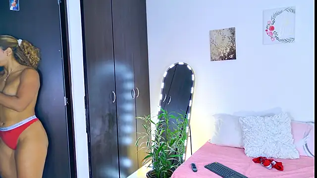 Živý XXX chat SarahCinnamon-