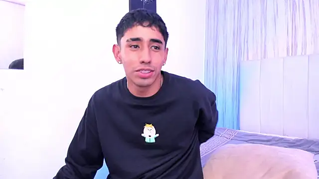 isaak_miller_ 在線直播表演