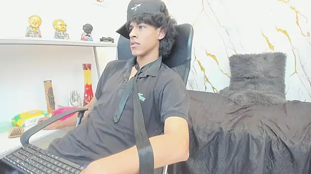 Zayn_Fox32 Webcam-Show