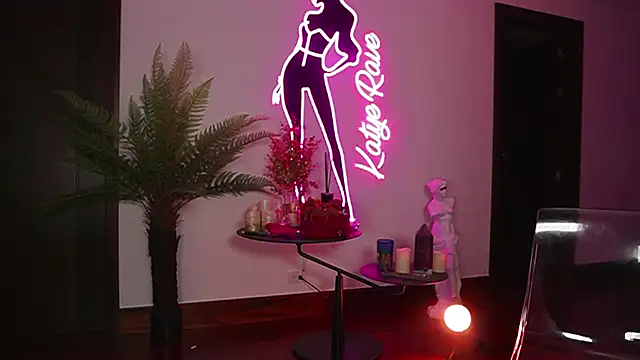 Katyerave Chat XXX live