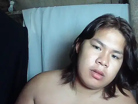 Huntrix2025 Show in webcam