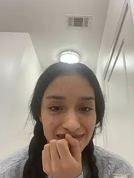Leslycherry's Webcam Show