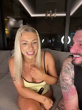 SexOnMyLvL: вебкам-шоу