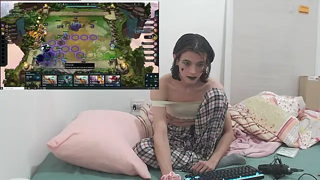 Show de ShyBabyFem na webcam