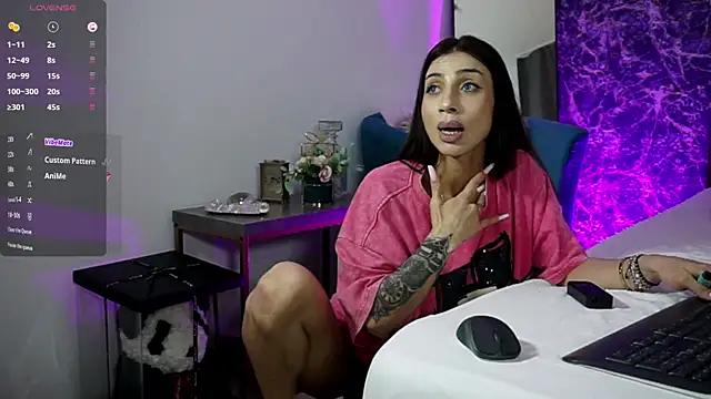 دردشة BrianaGolddenn الجنسية المباشرة