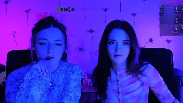 Вебкам-шоу liana_kisses