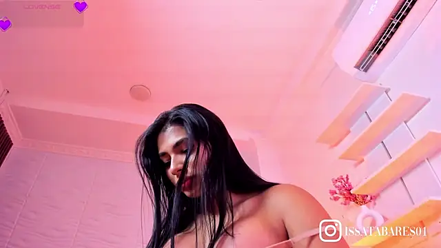 IsabelleFoxx_ Show in webcam