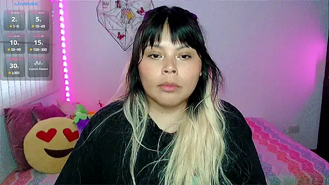 EllieMoonX's Live XXX Chat