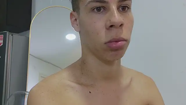 Chatroom XXX en direct de grey___27