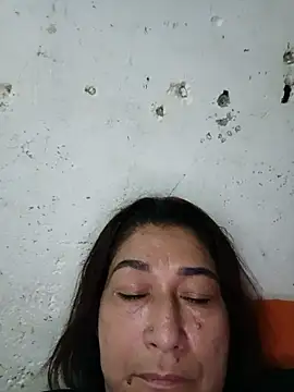 دردشة PatriciaGrajales الجنسية المباشرة