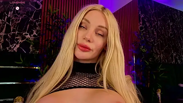 BarbieKara Webcam-Show