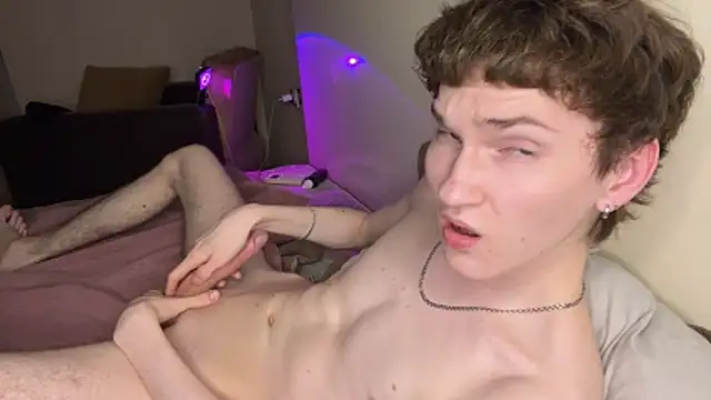 Eric_Dark Show Webcam