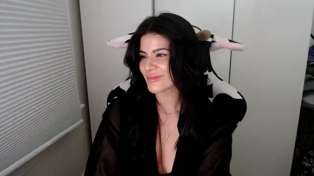 cassiealvarez Show in webcam
