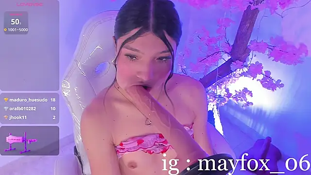 May_Fox_ Live XXX-chat