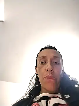 Shantey_Laurent লাইভ XXX চ্যাট