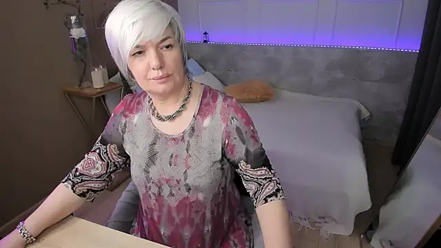 CarmenSoft Adlı Modelin Canlı XXX Sohbeti