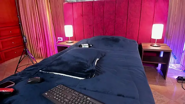 Chloe_Harriss' Live XXX Chat