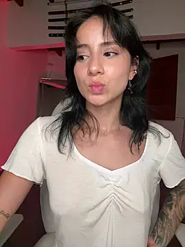 XXX chat uživo modela Ale_Lewis
