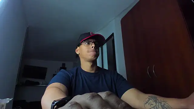 XXX chat uživo modela _John_Boy_