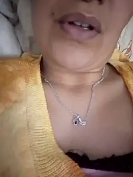 WonderfulWomen00 webcam show