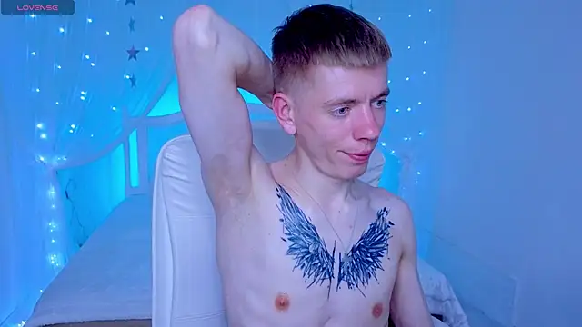 Cristian__Dior Adlı Modelin Web Kamerası Şovu