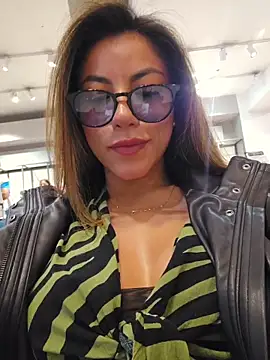 Show modela Karen_San_Miguel na web-kameri