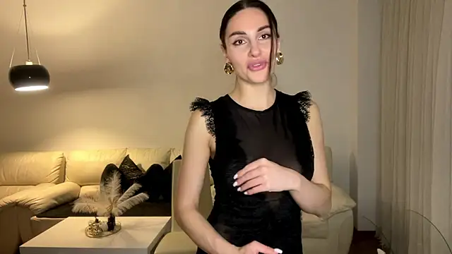 RoxelleSilvara69のライブXXXチャット
