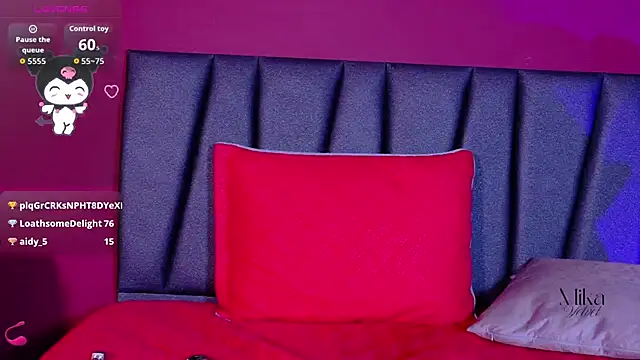 Chat XXX en directo de Mikavelvet08