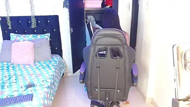Chat XXX ao vivo de Lyaa_Cute