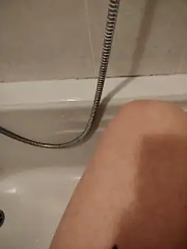 Tattooboy76 Show in webcam