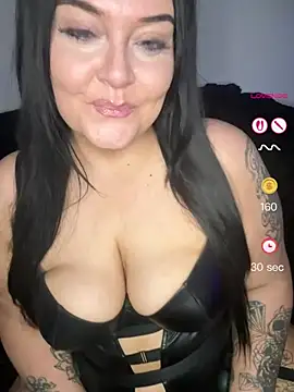 Miss_CurvesXXX's Live XXX Chat