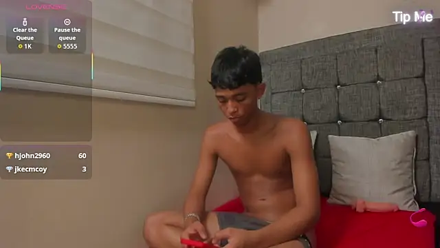 โชว์เว็บแคมของ Little_Twink19x