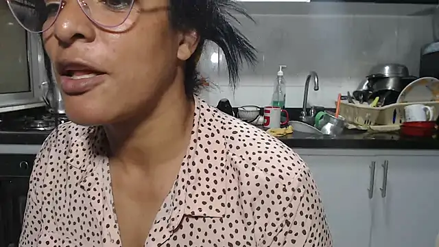 kateleyagrey's Live XXX Chat
