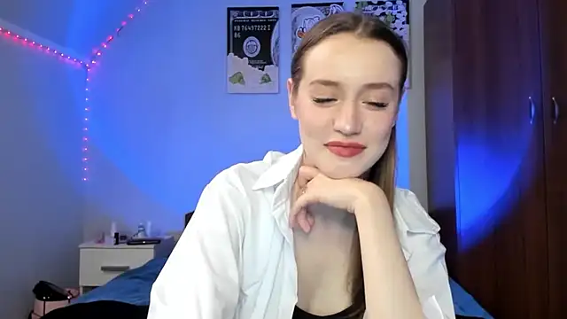 tinyglow's Live XXX Chat