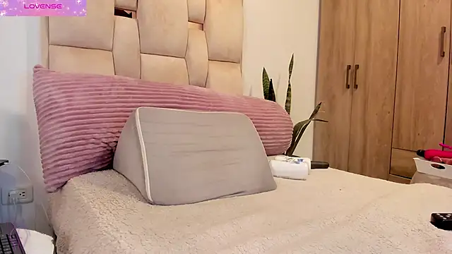 Rachel__Lang webkamerás műsora