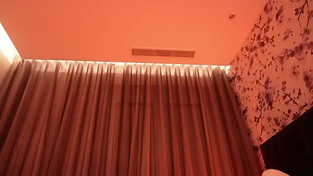 ChloeSpark's Live XXX Chat