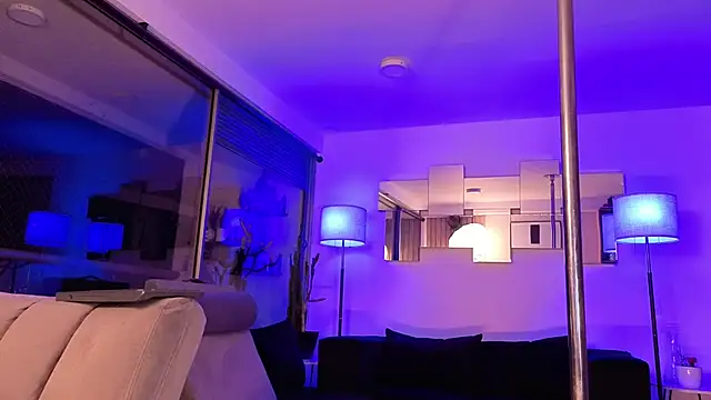 Živý XXX chat mandi4pole_